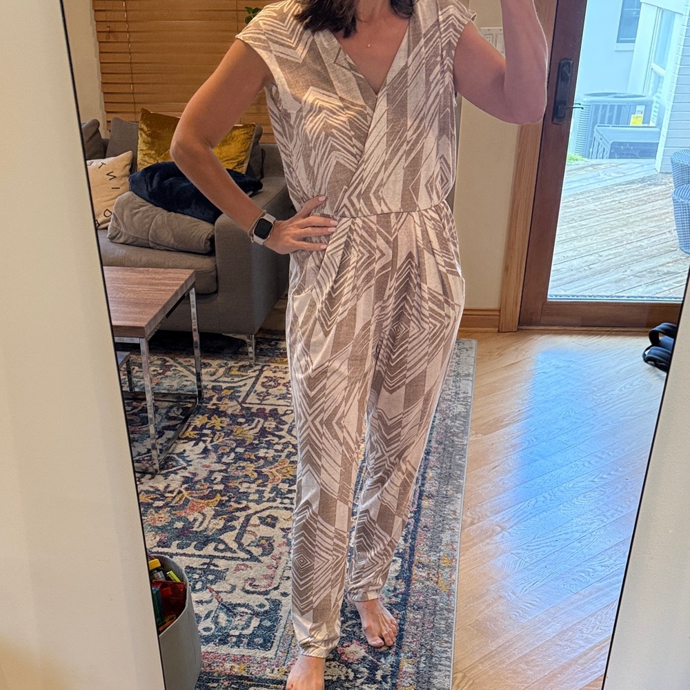 Geometric Patterned Jumpsuit - image 2